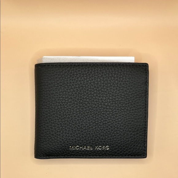 Michael Kors Black Pebbled Leather Card Holder - Picture 1 of 4
